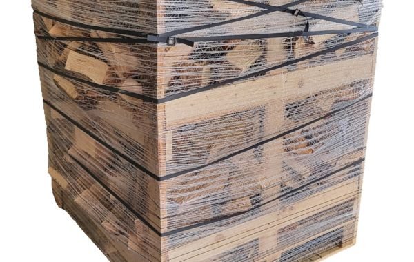 Kaminholz 25 cm gestapelt und trocken – 160 × 125 × 125 cm